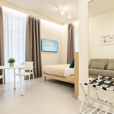 Dimora Joseph Via Toledo Hotel Napoli Bagian luar foto
