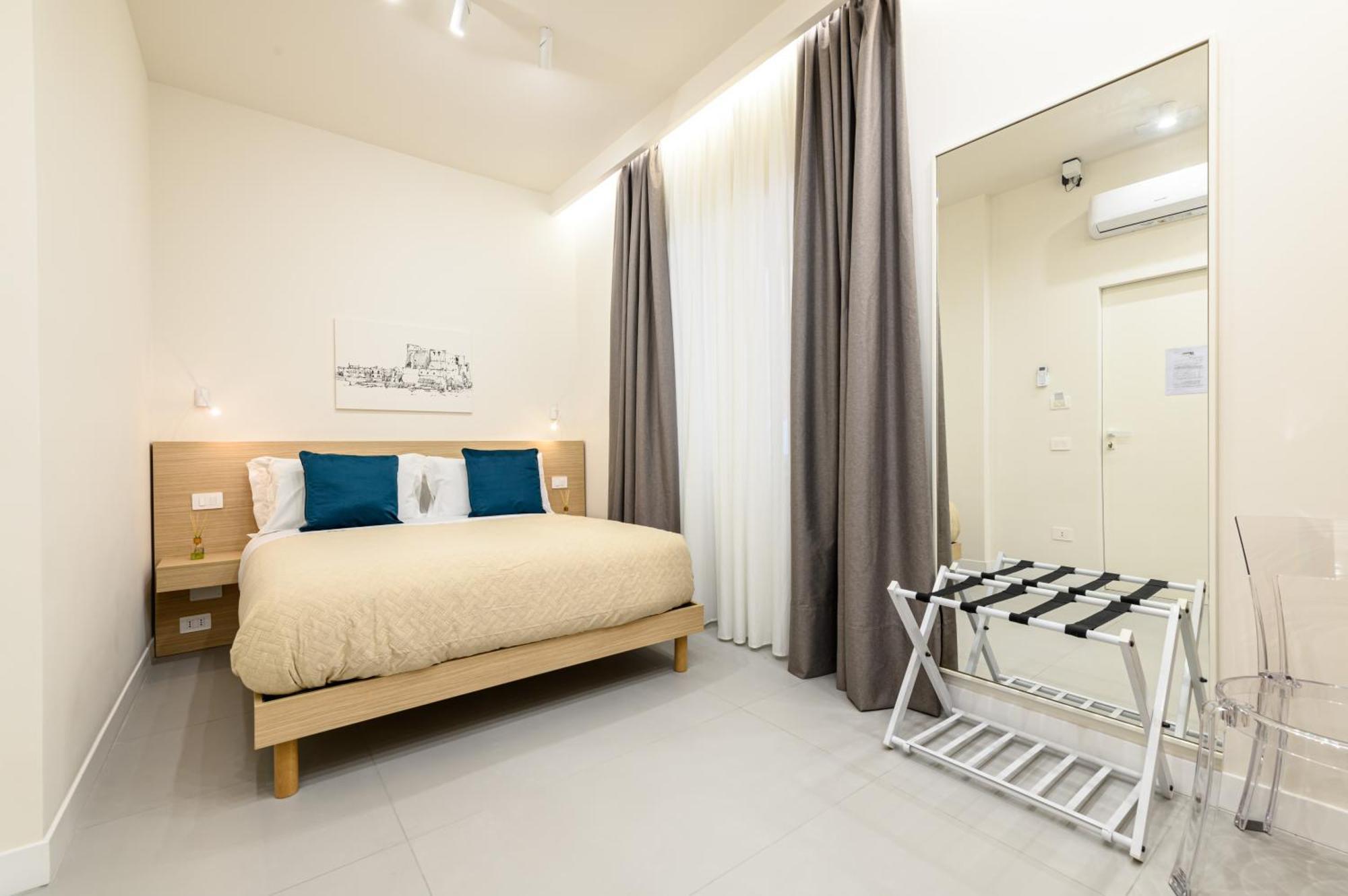 Dimora Joseph Via Toledo Hotel Napoli Bagian luar foto