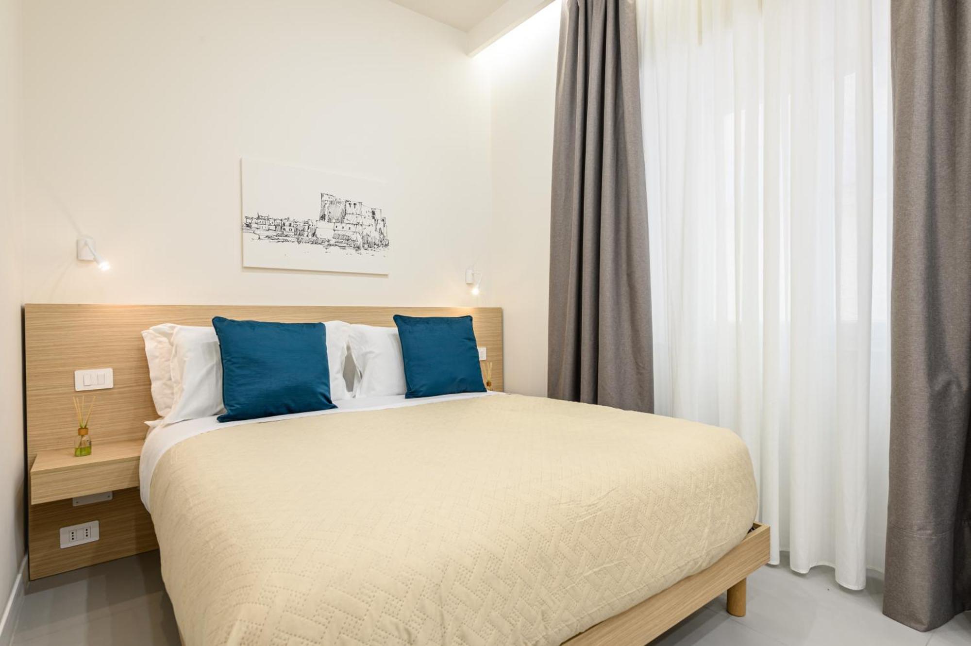 Dimora Joseph Via Toledo Hotel Napoli Bagian luar foto