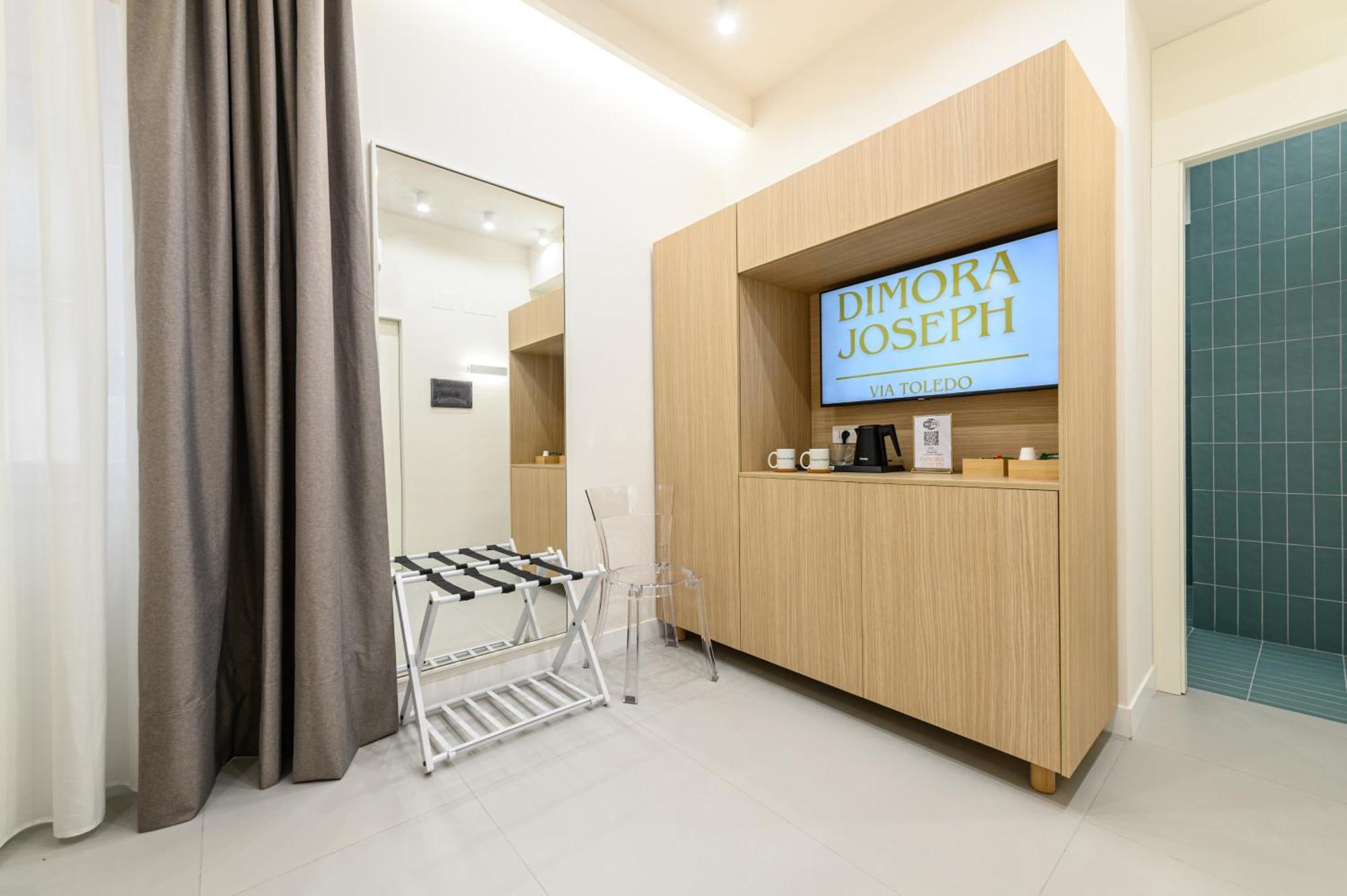 Dimora Joseph Via Toledo Hotel Napoli Bagian luar foto