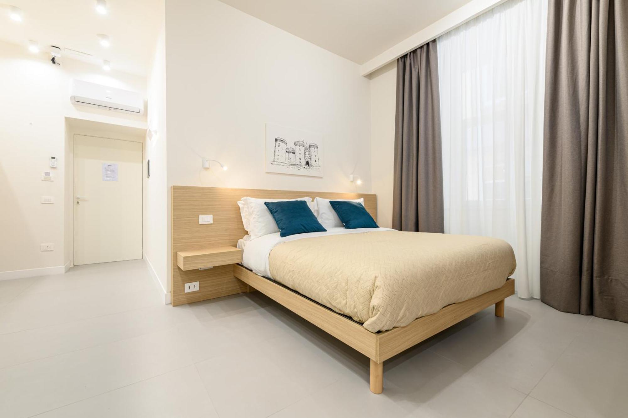 Dimora Joseph Via Toledo Hotel Napoli Bagian luar foto