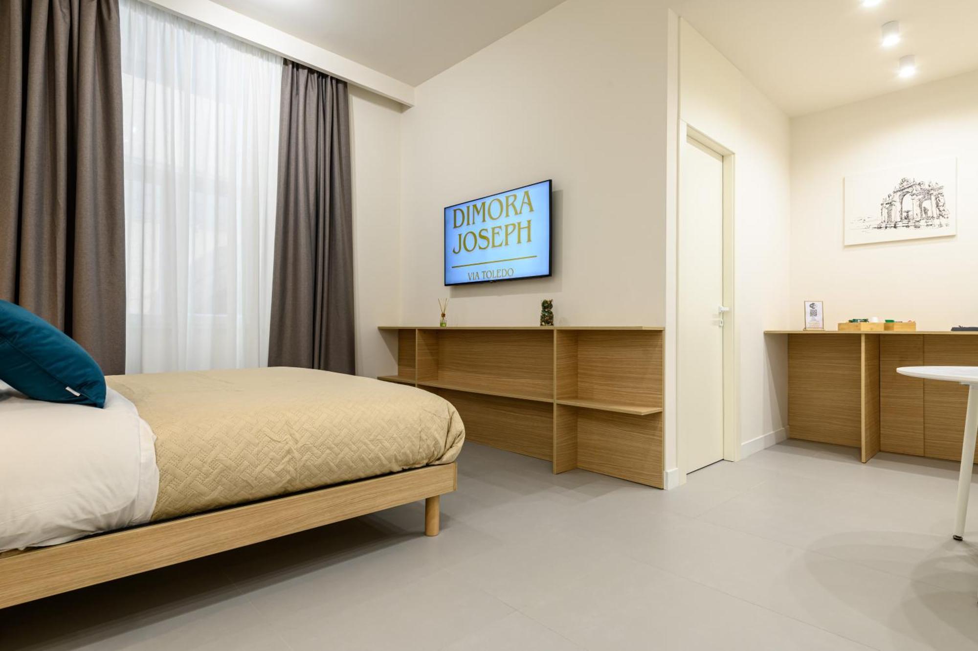 Dimora Joseph Via Toledo Hotel Napoli Bagian luar foto